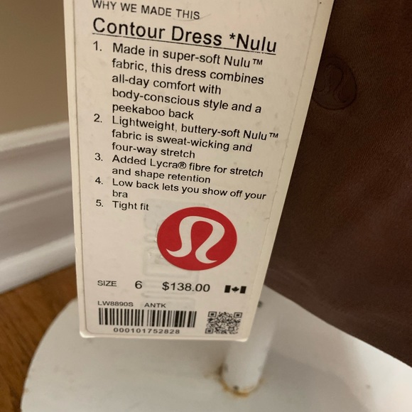Stunning new with Tags on Lululemon dress - Picture 4 of 5